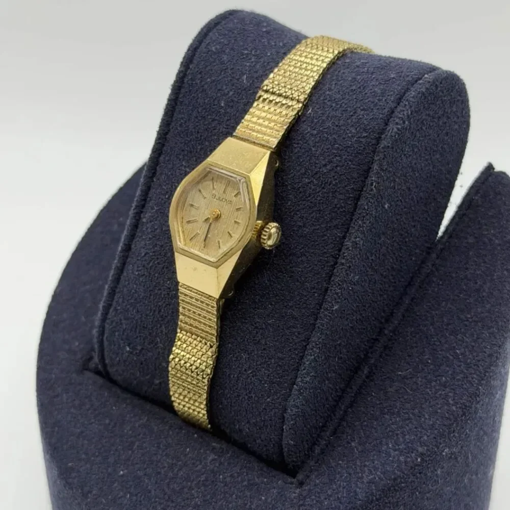 Vintage Bulova Gold Tone Hexagonal Manual Wind Mesh Bracelet Women's Watch